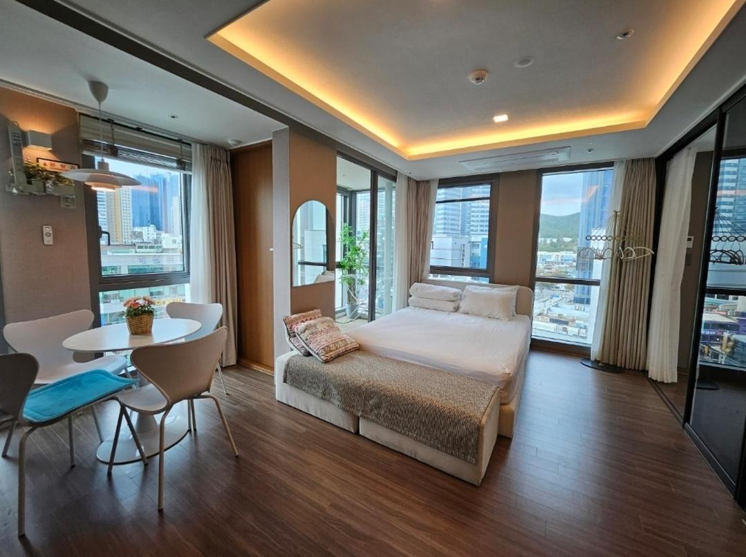 Ferienwohnung Haeundae Ocean Family Busan Exterior foto